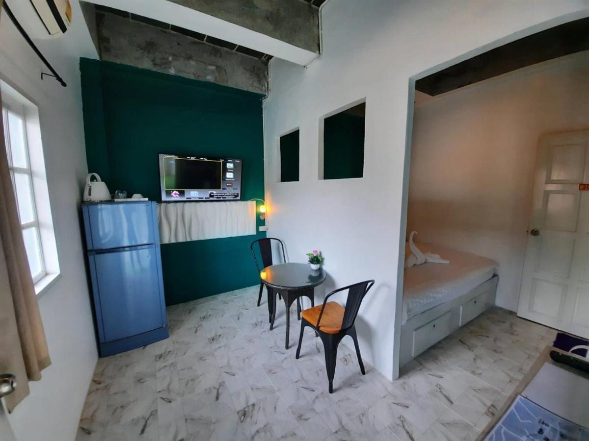 Best Stay Hostel Phuket Dış mekan fotoğraf